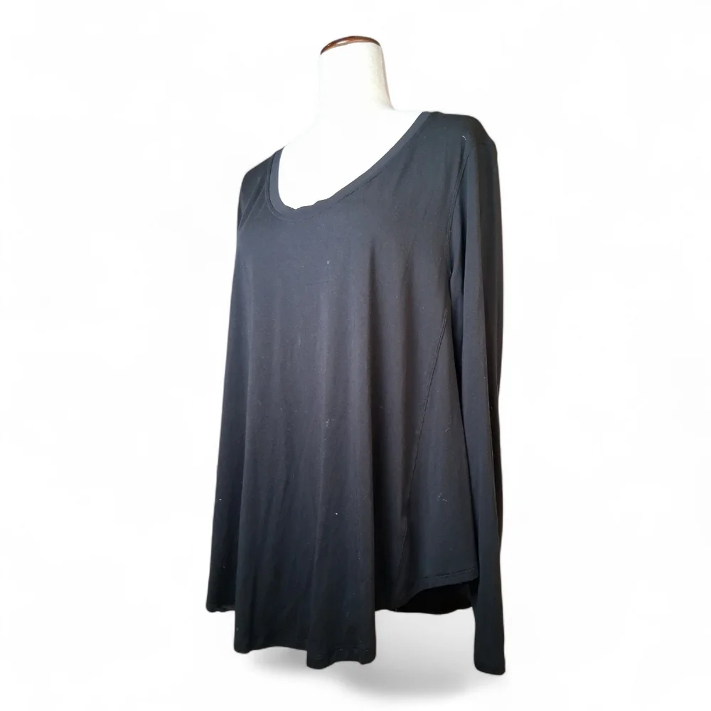 lululemon athletica Black Long Sleeve Scoop Neck Tee Size 6